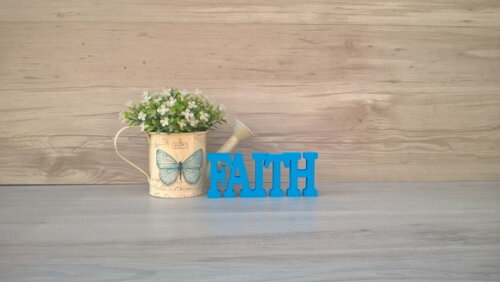 Palavra decorativa FAITH - linha BK