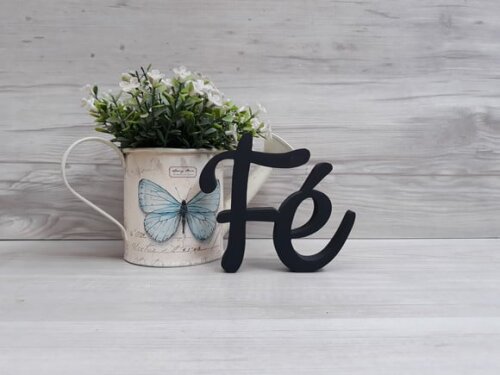 Palavra decorativa Fé - Linha CK