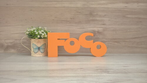Palavra Decorativa Foco Modelo Retrô - 12 cm
