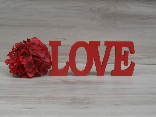 Palavra decorativa LOVE - linha BK M