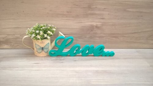 Palavra decorativa Love... - clássico