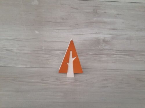 Pinheiro Escandinavo com Tronco- Peça de Mesa em mdf - 15 cm
