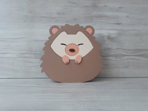 Porco espinho de mesa em MDF - Decoração Infantil - 15 cm