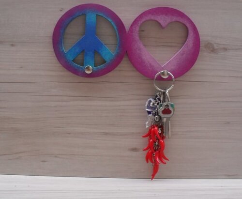 Porta Chaves Paz e Amor
