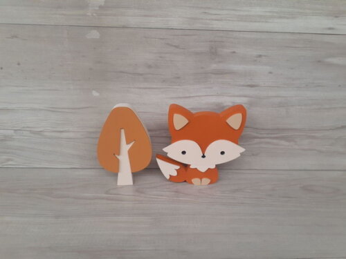 Raposa de Mesa + Árvore Escandinava em mdf - 15 cm