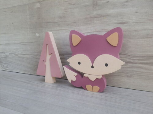 Raposa de Mesa + Pinheiro Escandinavo em mdf - 15 cm