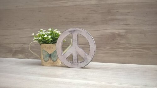 Simbolo Paz - 15 cm - pátina
