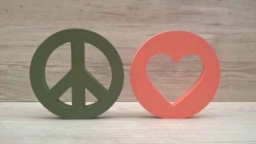 Simbolos Paz e Amor - 15 cm DUO