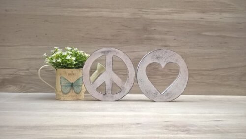 Símbolos Paz e Amor - 15 cm DUO - Pátina