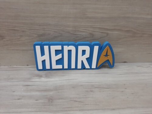StarTrek - Nome Personalizado de Mesa em MDF - HENRI 10 cm