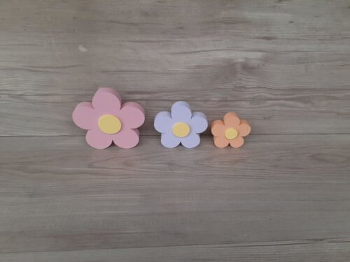 Trio de Flores de Mesa em mdf
