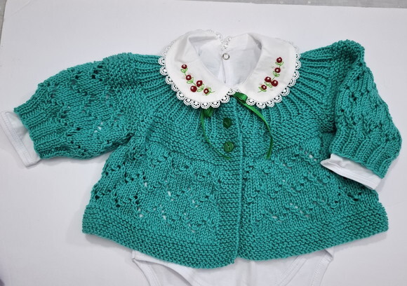 Casaquinho de Bebê em Tricô
