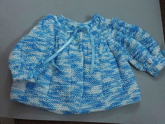 Casaquinho Tons de Azul em Tricô para Bebê
