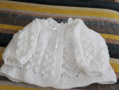 Casaquinho em Tricô para Bebê, Feito à Mão