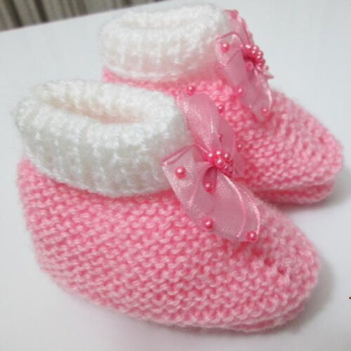 Sapatinho Tricô nas Cores Rosa e Branco
