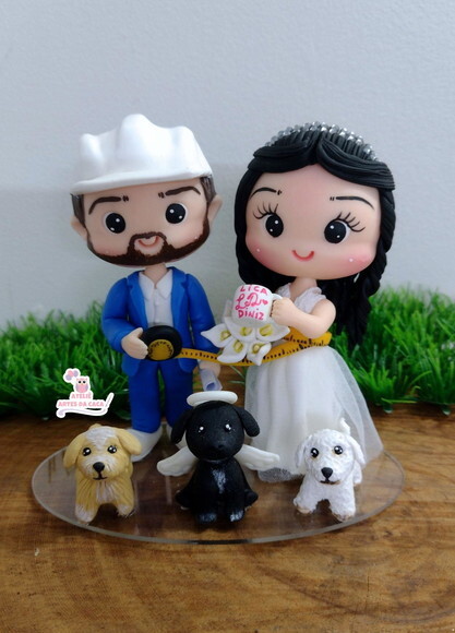 Noivinhos Noivo Engenheiro com 3 Pets