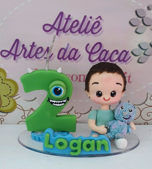 Topo de bolo em biscuit Monstros SA