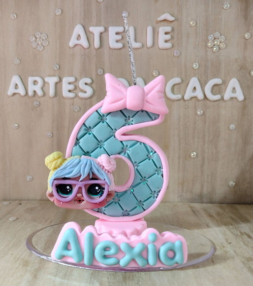 Vela Bonequinha Surpresa