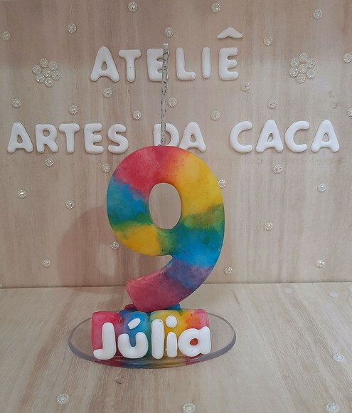 Vela com nome tie dye