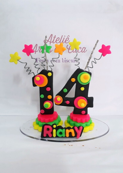 Vela personalizada festa neon.