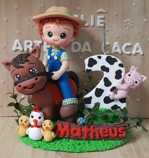 Topo de bolo fazendinha menino