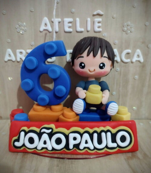Topo Pecinhas Coloridas com Boneco Personalizando