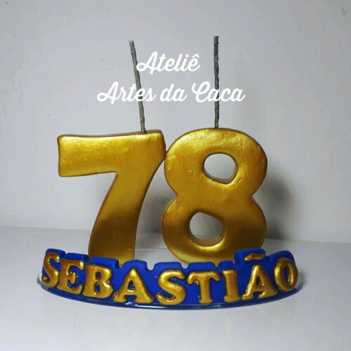 Vela dourada com nome
