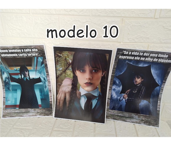 2 Adesivos para Caderno da Wandinha para Colar no Caderno