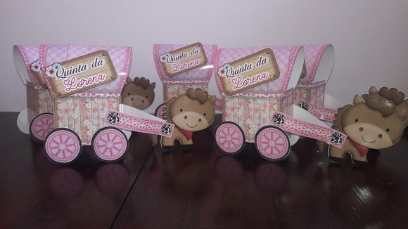Carroça da Fazenda Rosa Lembrancinha Personalizada