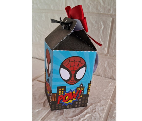 Kit 30 Lembrancinhas Homem - Aranha 3d Caixa Milk