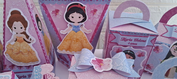 Kit Festa 60 Lembrancinhas Princesas Disney Caixas Montadas