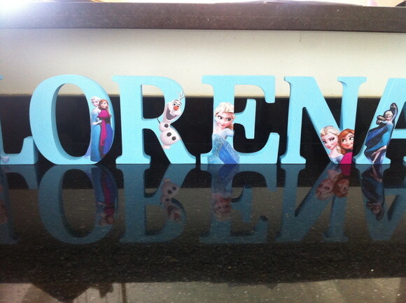 Letra MDF decorada Frozen
