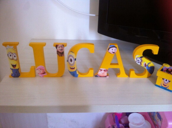 Letras em mdf personalizadas tema Minions / Meu Malvado Favo