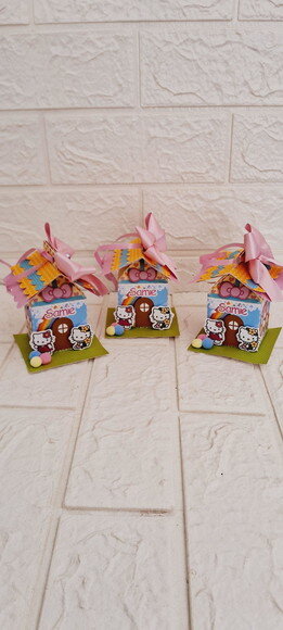10 Lembrancinhas Aniversário Festa Hello Kitty Caixa Casinha