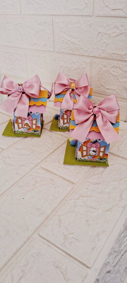 10 Lembrancinhas Aniversário Festa Hello Kitty Caixa Casinha