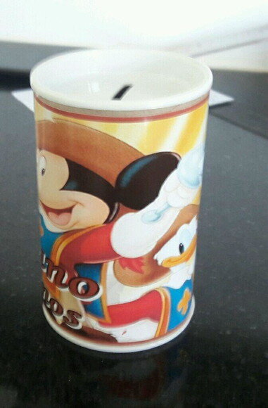 Cofrinho Mickey e os 3 Mosqueteiros Lembrancinha Kit Festa
