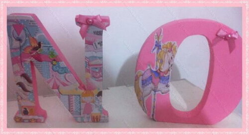 Letras em mdf personalizadas tema Carrossel Encantado Rosa