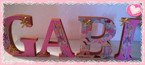 Letras em mdf personalizadas tema Carrossel Encantado Rosa