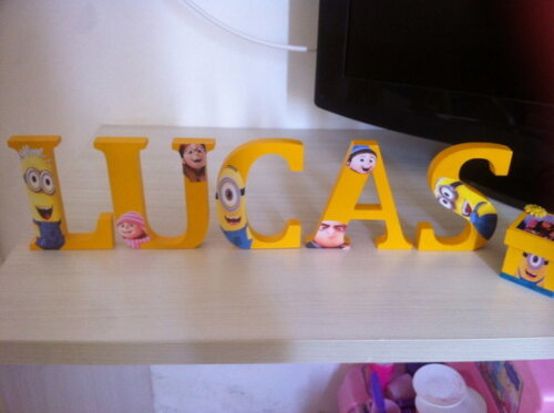 Letras em mdf personalizadas tema Minions / Meu Malvado Favo