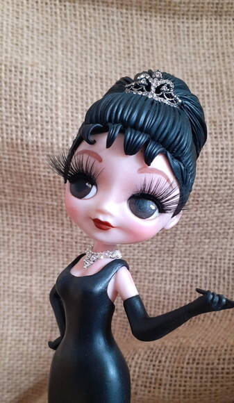 Boneca Colecionável Audrey Hepburn