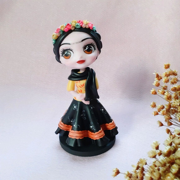 Frida Kahlo em biscuit