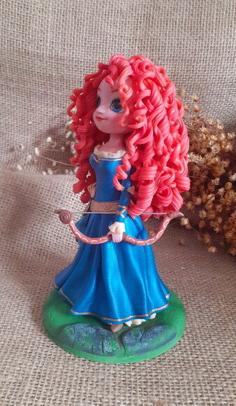 Boneca Princesa Mérida Valente em Biscuit