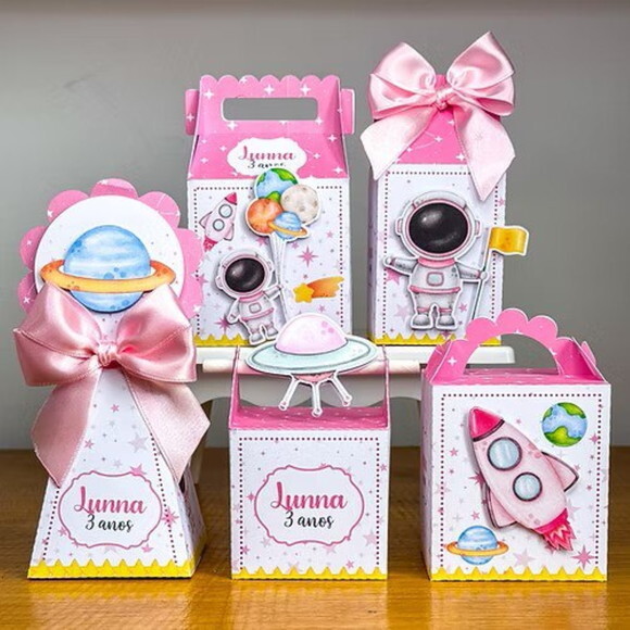 Kit Lembrancinha Astronauta Rosa - 20 Peças- Personalizados