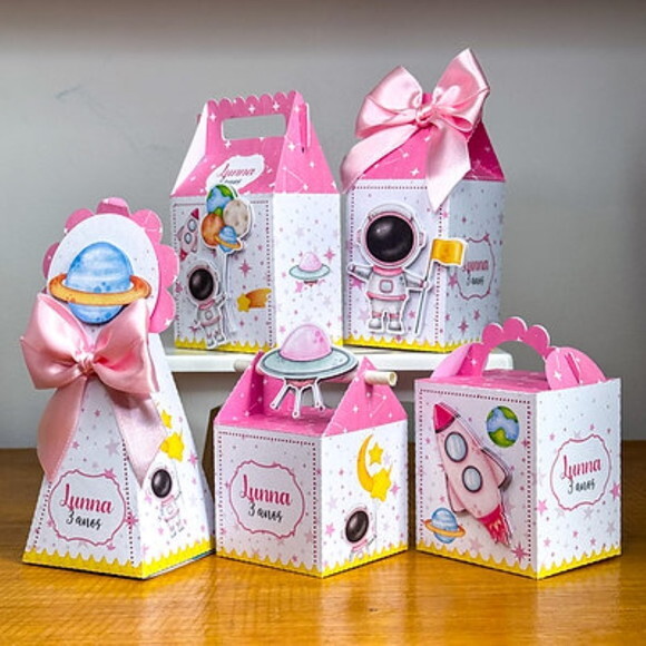 Kit Lembrancinha Astronauta Rosa - 40 Peças- Personalizados