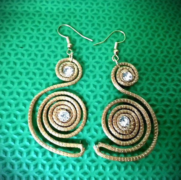 Brinco Capim Dourado Ornamentos, Artesanal