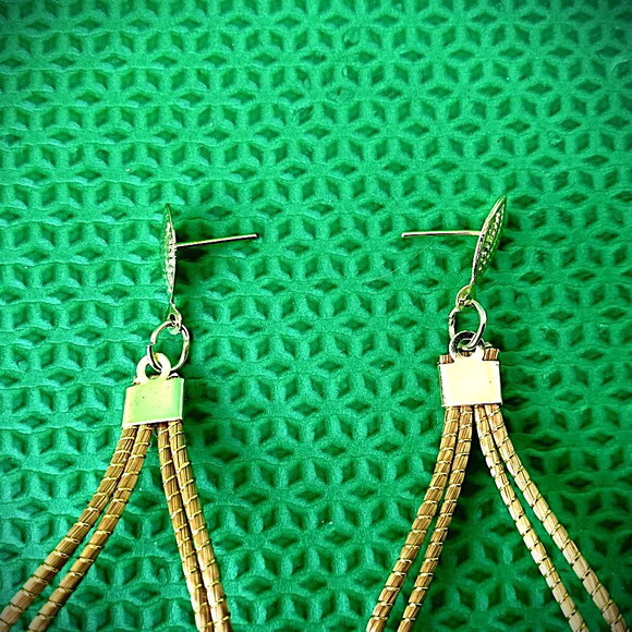 Brinco Capim Dourado Trevo, Artesanal