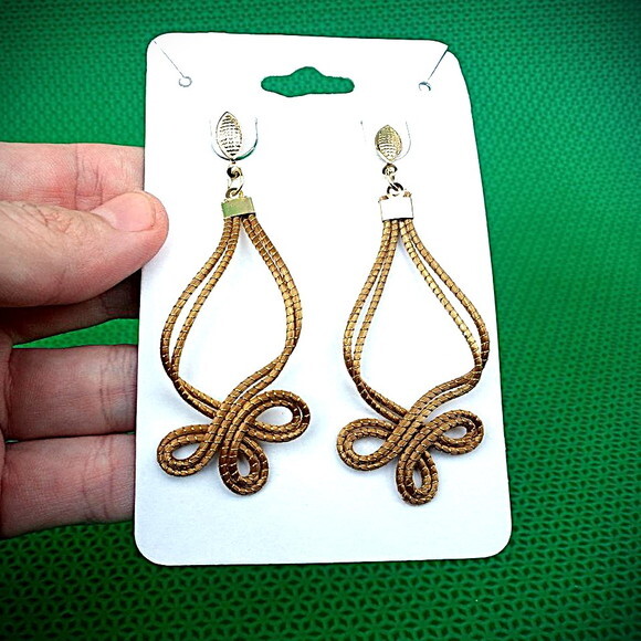 Brinco Capim Dourado Trevo, Artesanal