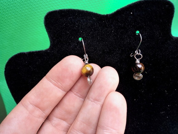 Brincos de Olho de Tigre Esfera, Artesanal, Aço Inox
