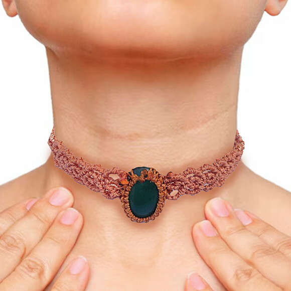 Colar de Macramê Trabalhado com Pedra Natural (variedades)
