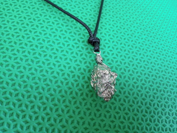 Colar de Pedra Pirita